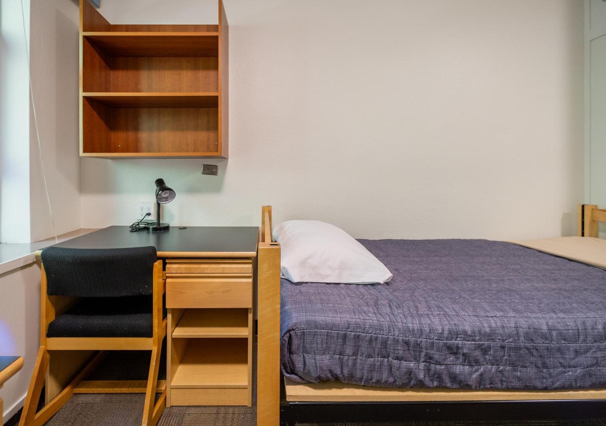 Pacific Spirit Hostel แวนคูเวอร์ ภายนอก รูปภาพ