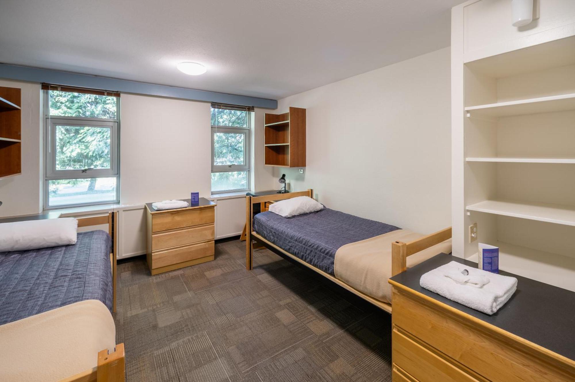 Pacific Spirit Hostel แวนคูเวอร์ ภายนอก รูปภาพ