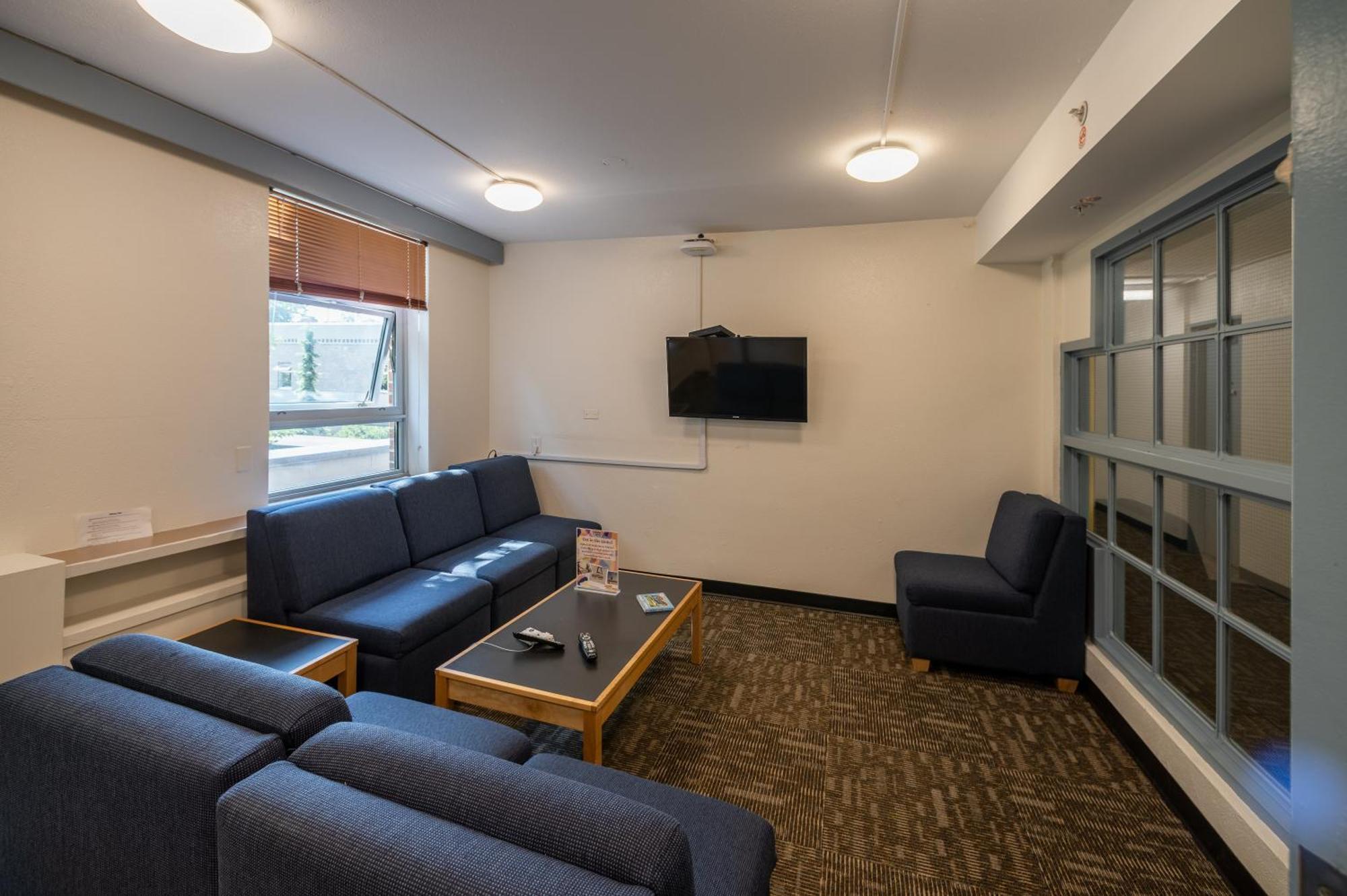 Pacific Spirit Hostel แวนคูเวอร์ ภายนอก รูปภาพ