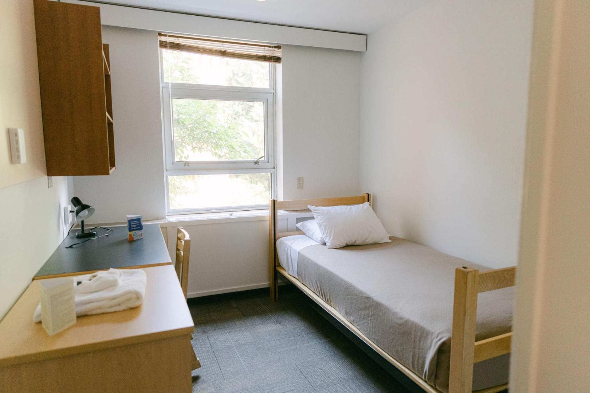 Pacific Spirit Hostel แวนคูเวอร์ ภายนอก รูปภาพ
